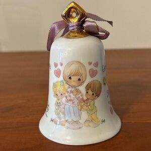 Precious Moments “Grandma You Are Special” Porcelain Bell 2006 Gift